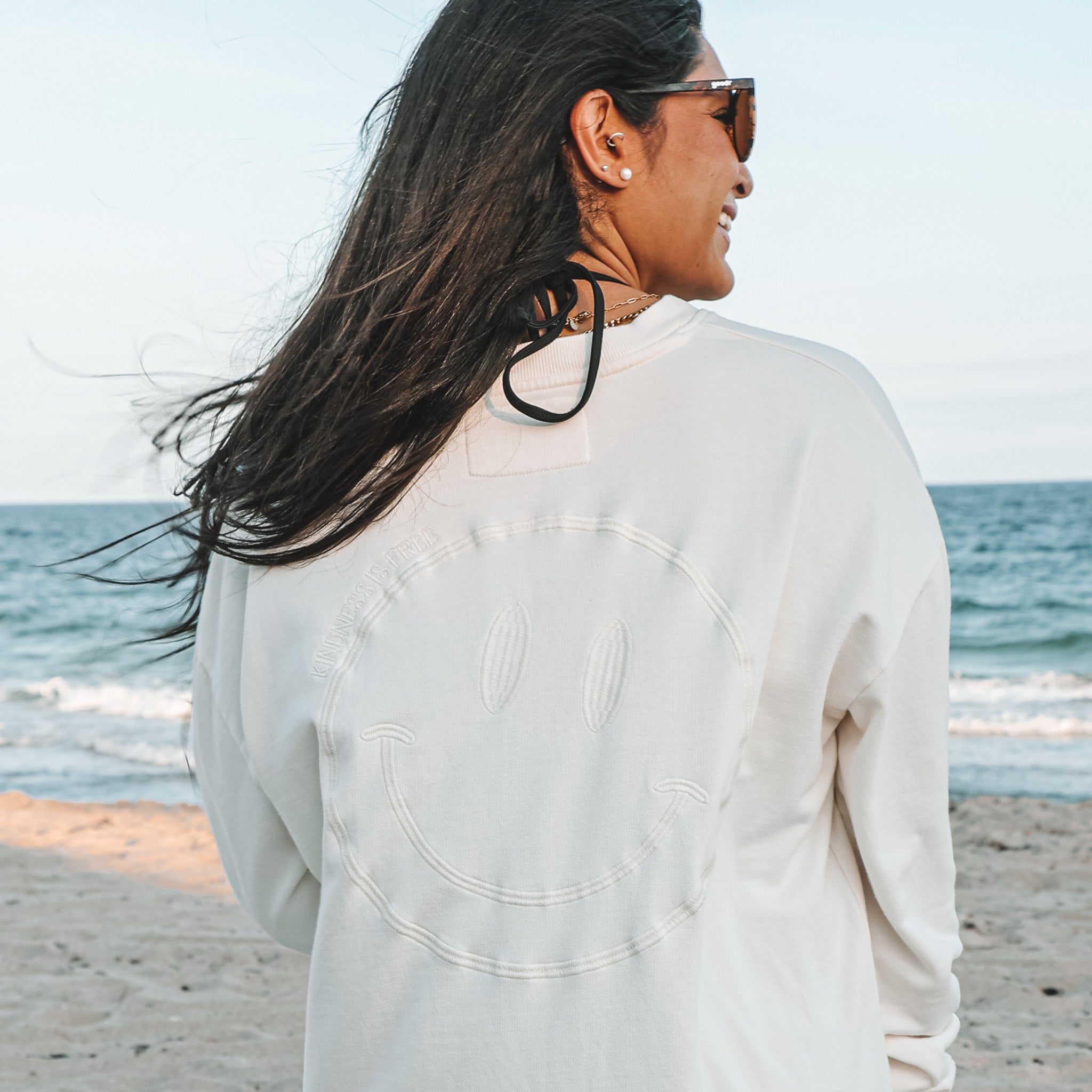 KINDNESS IS FREE - CREWNECK