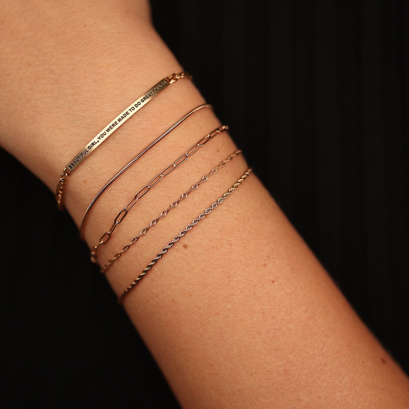 TWISTED ACCENT CHAIN BRACELET - Inspiration Co.