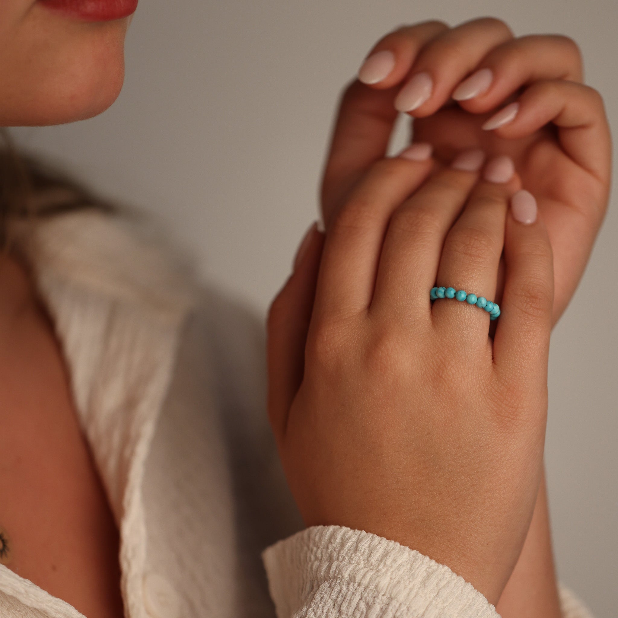 EARTHSTONE STRETCH RING - TURQUOISE
