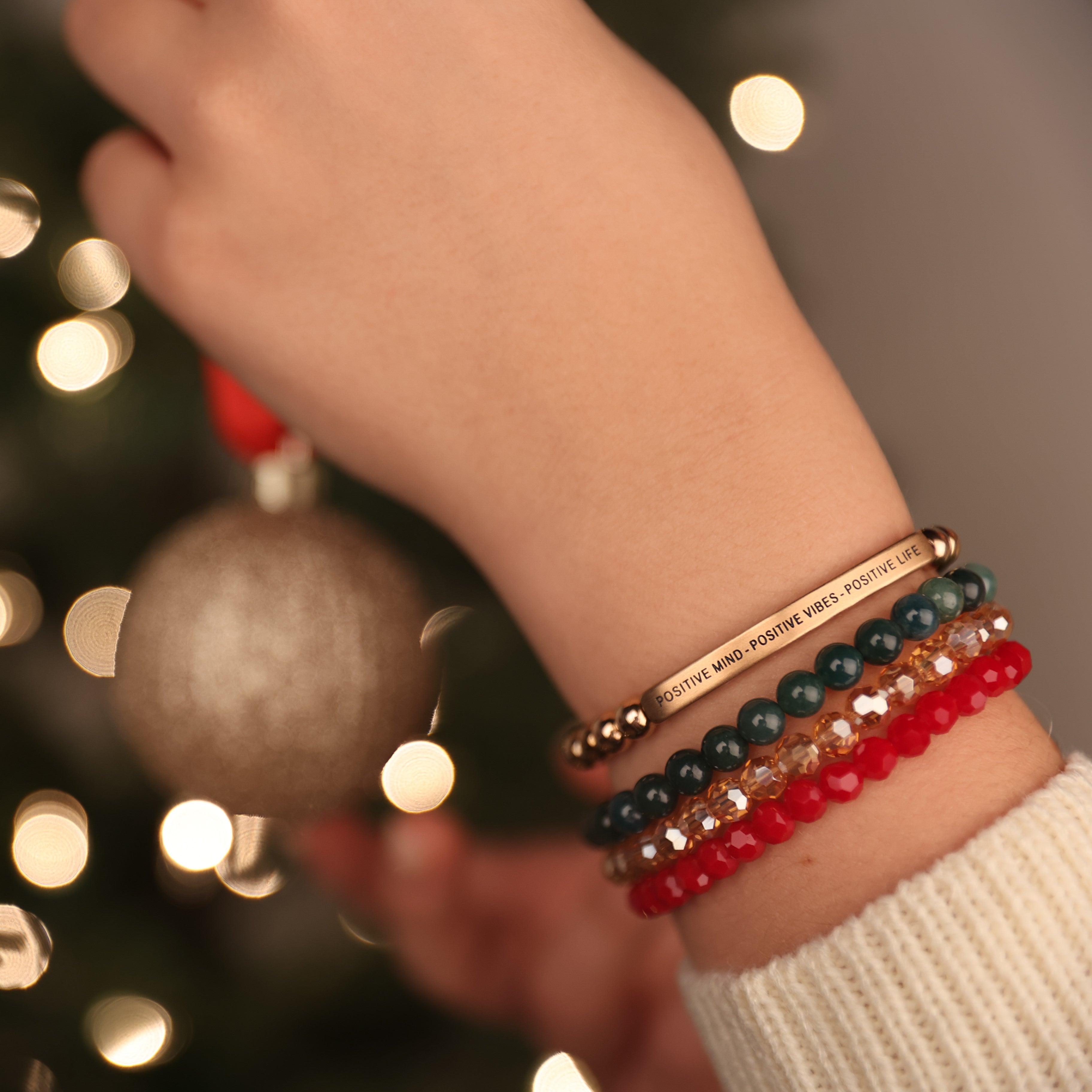 RED PORCELAIN CRYSTAL- ACCENT BRACELET