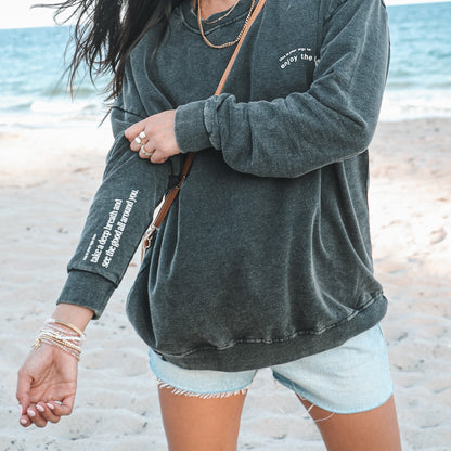 ENJOY THE LITTLE THINGS - CREWNECK