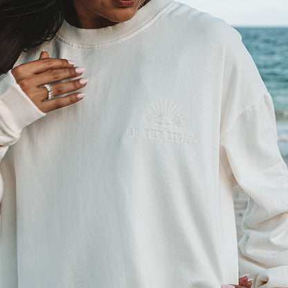BE THE LIGHT - CREWNECK