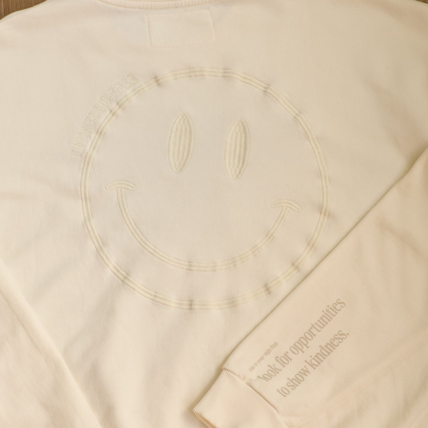 KINDNESS IS FREE - CREWNECK