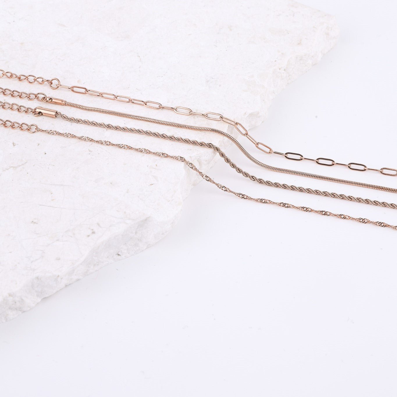 TWISTED ACCENT CHAIN BRACELET - Inspiration Co.