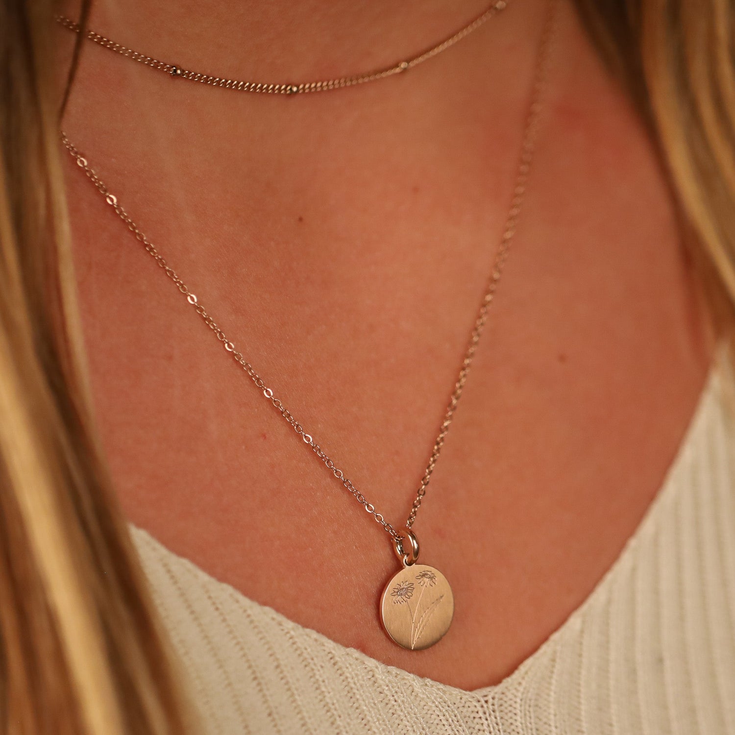 DAISY BIRTH-FLOWER PENDANT - Inspiration Co.