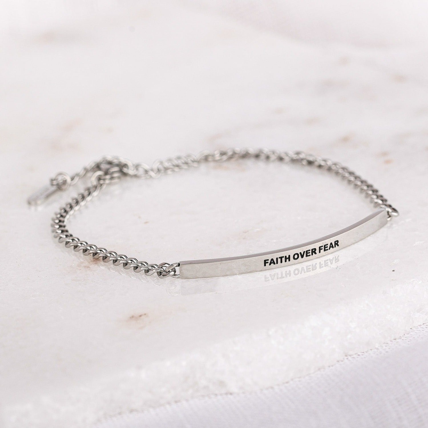 FAITH OVER FEAR- DAINTY CHAIN BRACELET - Inspiration Co.