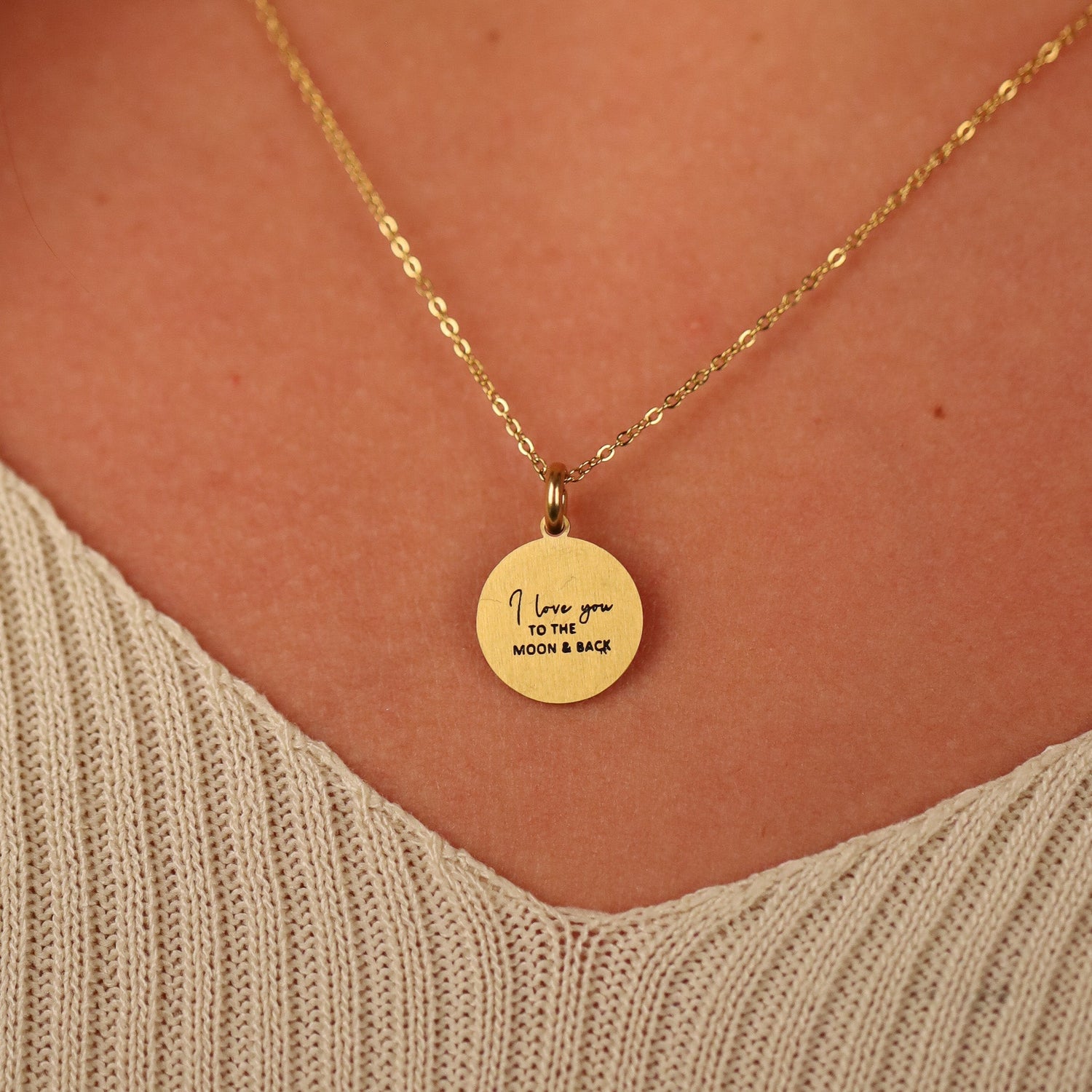 I LOVE YOU TO THE MOON AND BACK PENDANT - Inspiration Co.