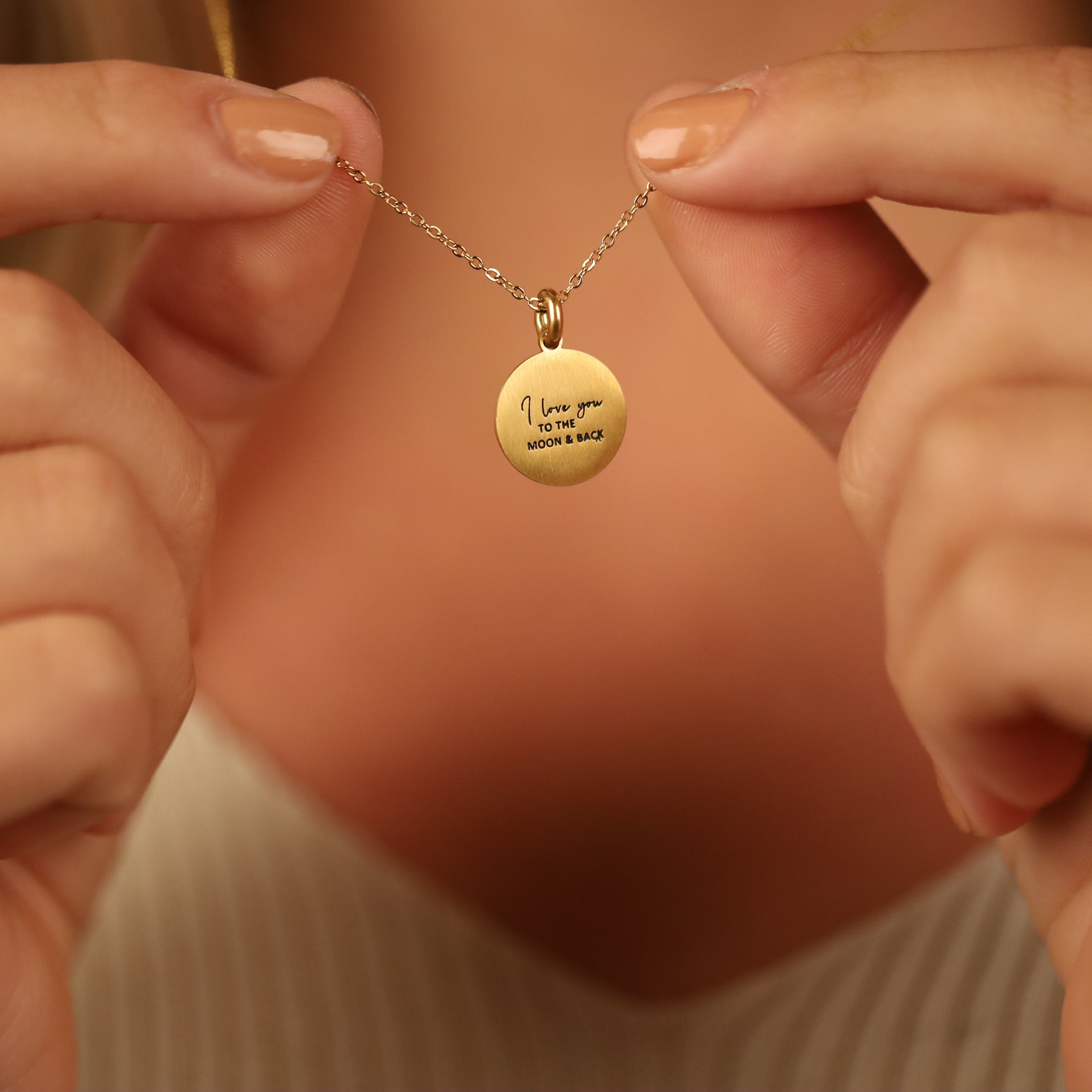 I LOVE YOU TO THE MOON AND BACK PENDANT - Inspiration Co.