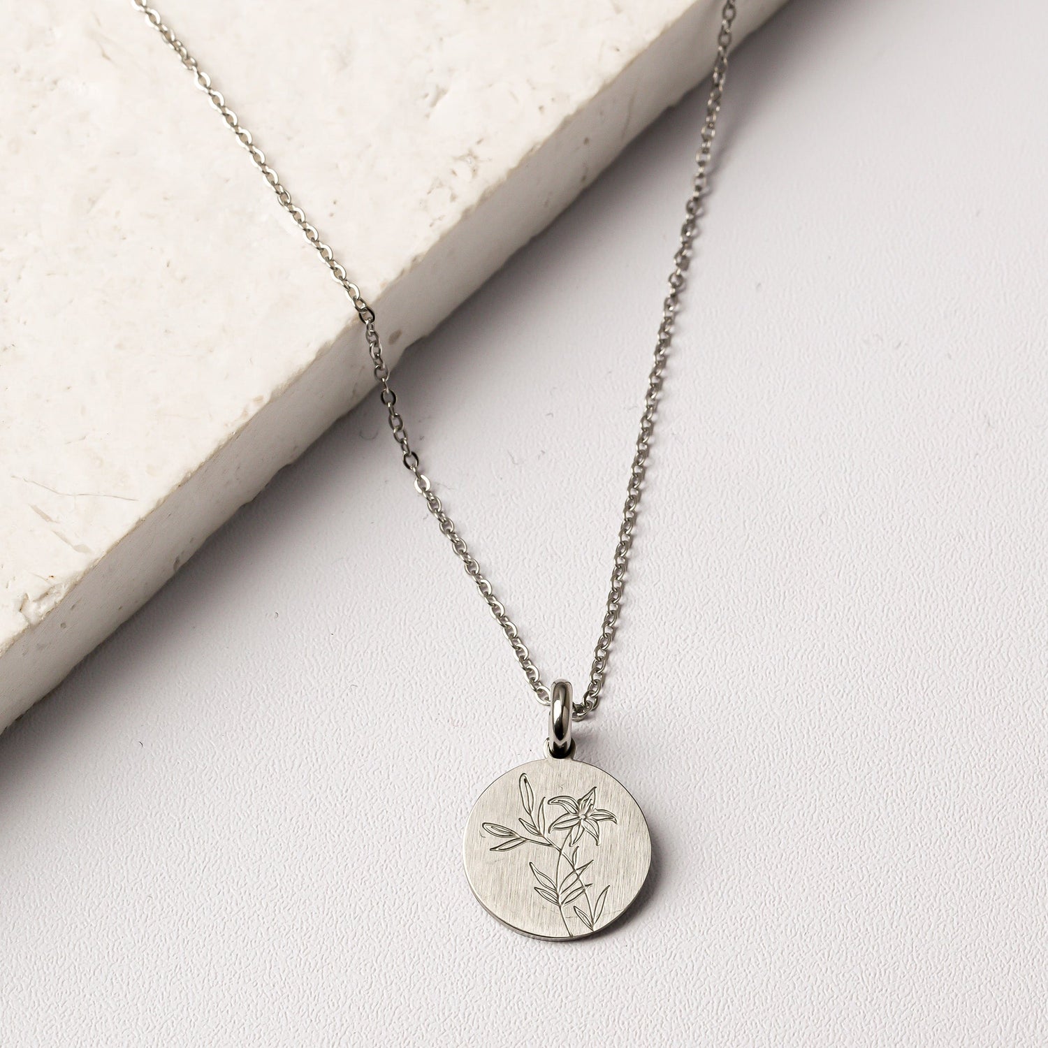 LILY BIRTH-FLOWER PENDANT - Inspiration Co.