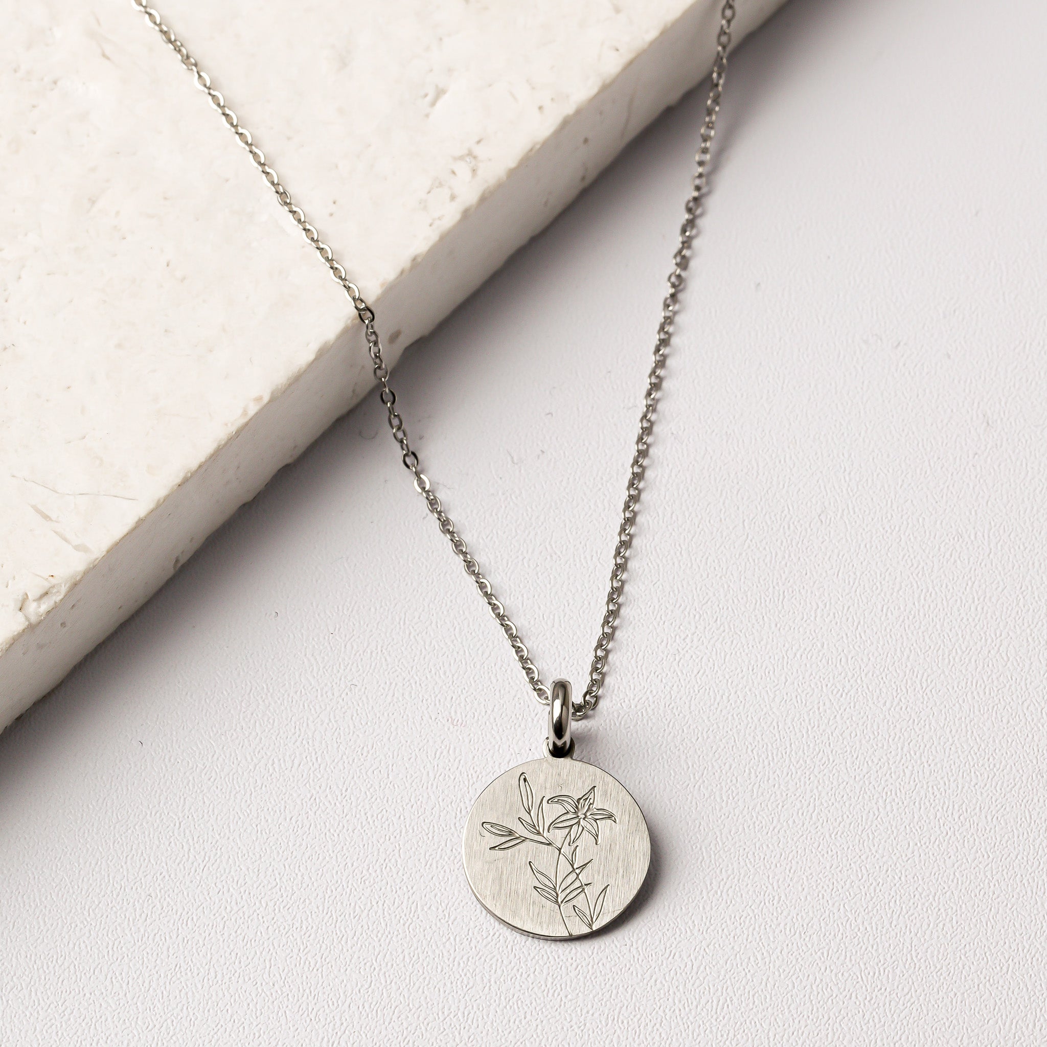 LILY BIRTH-FLOWER PENDANT - Inspiration Co.