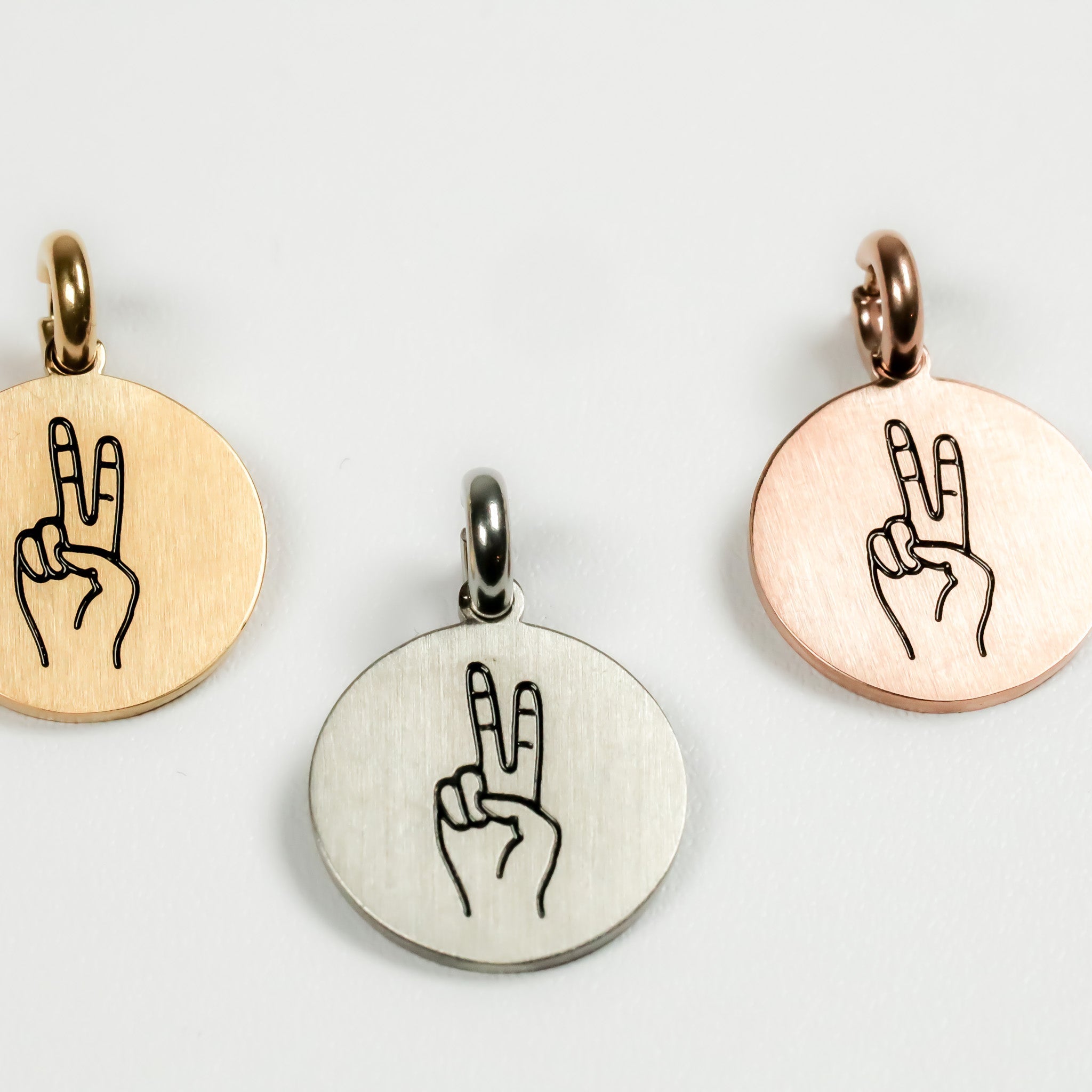 PEACE SIGN PENDANT - Inspiration Co.