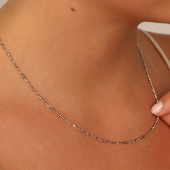 STUDDED CHAIN NECKLACE - Inspiration Co.