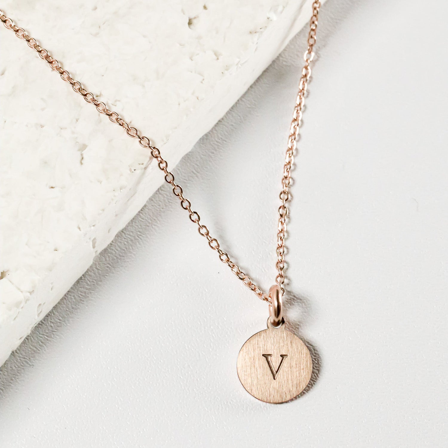 &quot;V&quot; PENDANT - Inspiration Co.